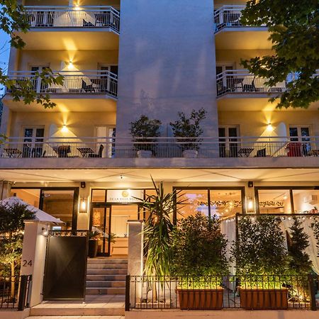De La Ville Hotel Cattolica Exterior photo